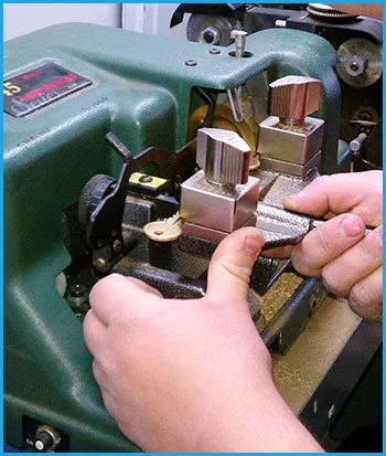 Lock Locksmith Services Hillside, IL 708-290-9033 Lock Locksmith Services Hillside, IL 708-290-9033 - 18-key-making